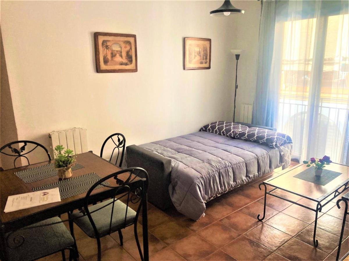 Aparthotel Caseria De Comares