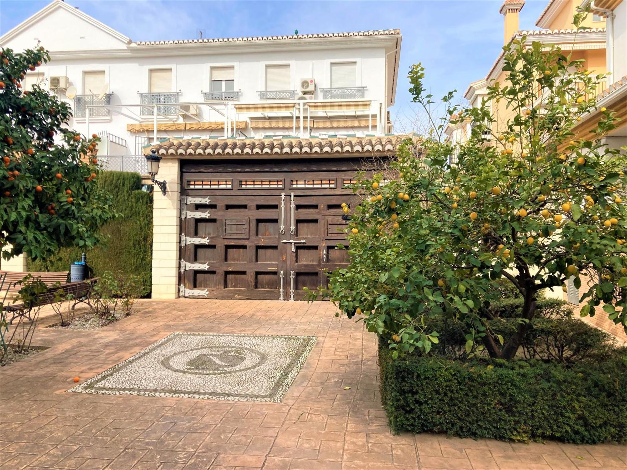 Caseria De Comares Apartahotel